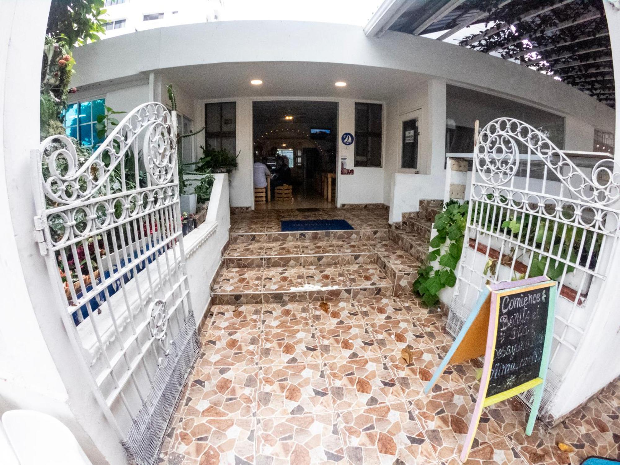Nahimara Champeta Hostel Cartagena Exterior photo